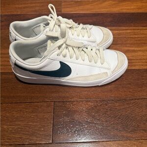 Nike Blazer Low 77 White and Black Sneakers size 8W/6.5Y